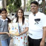 Ekktaa Jain and Himansshu Jhunjhunwala of DPP Trust Extend Helping Hand to Needy Students